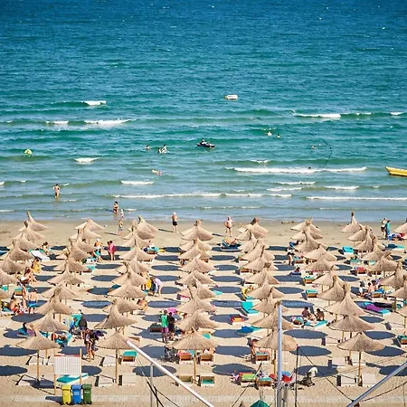 Dream By Cb Seafront In & Pools Apartamento Mamaia